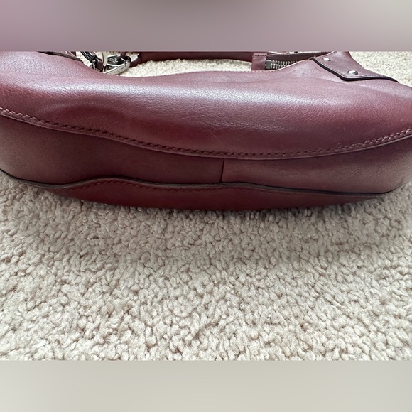 Authentic Gucci burgundy half moon bag - Picture 11 of 17